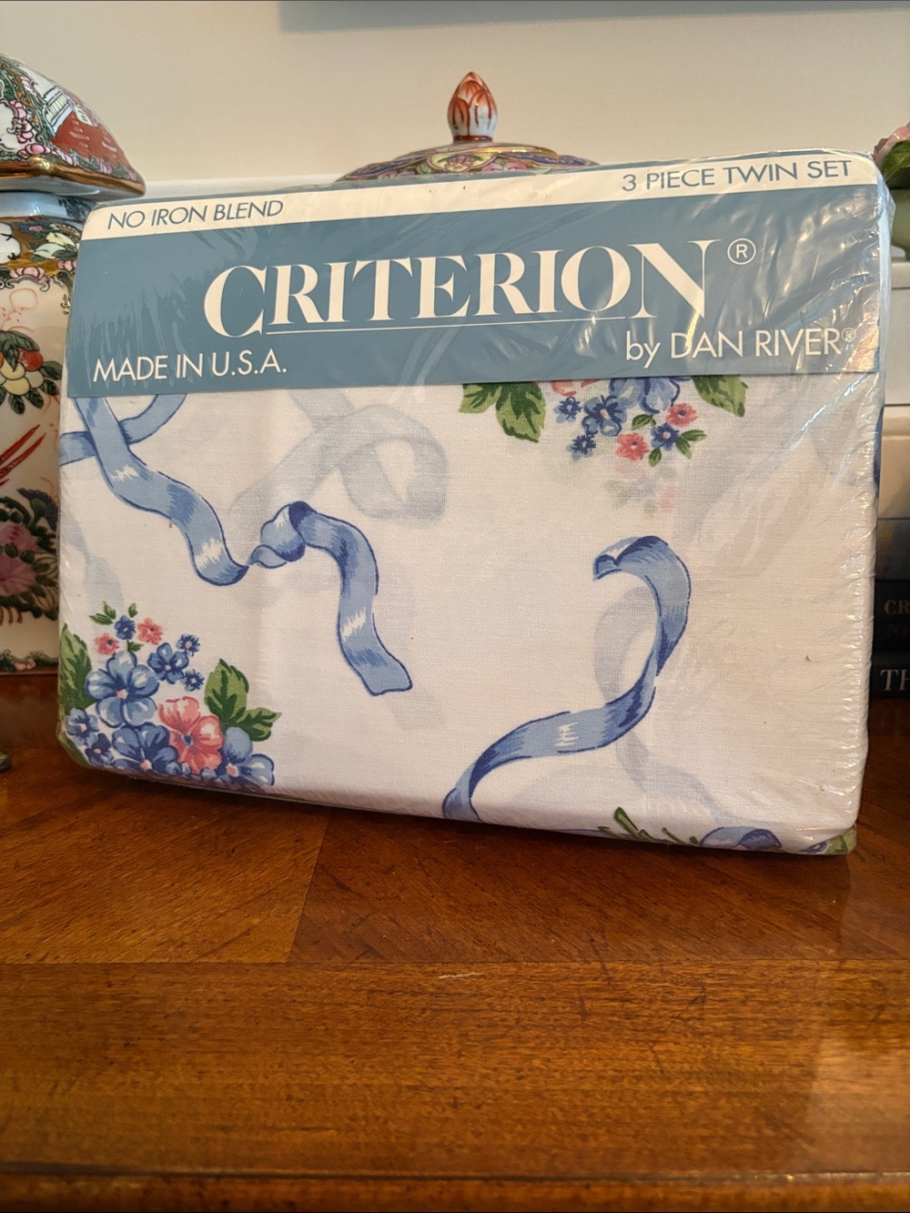 Vintage NIP/NOS Criterion by Dan River Blue Ribbon Floral Twin Sheet Set